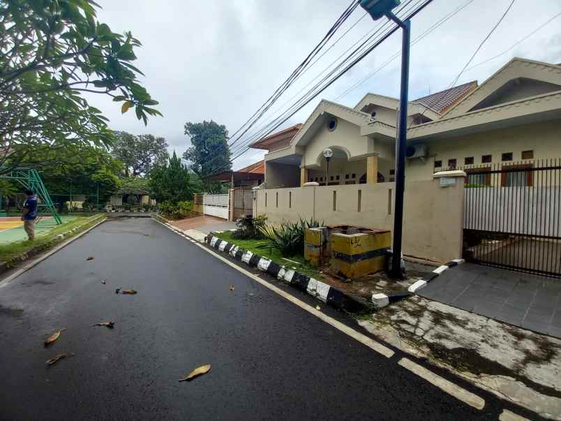 rumah pondok kelapa jakarta