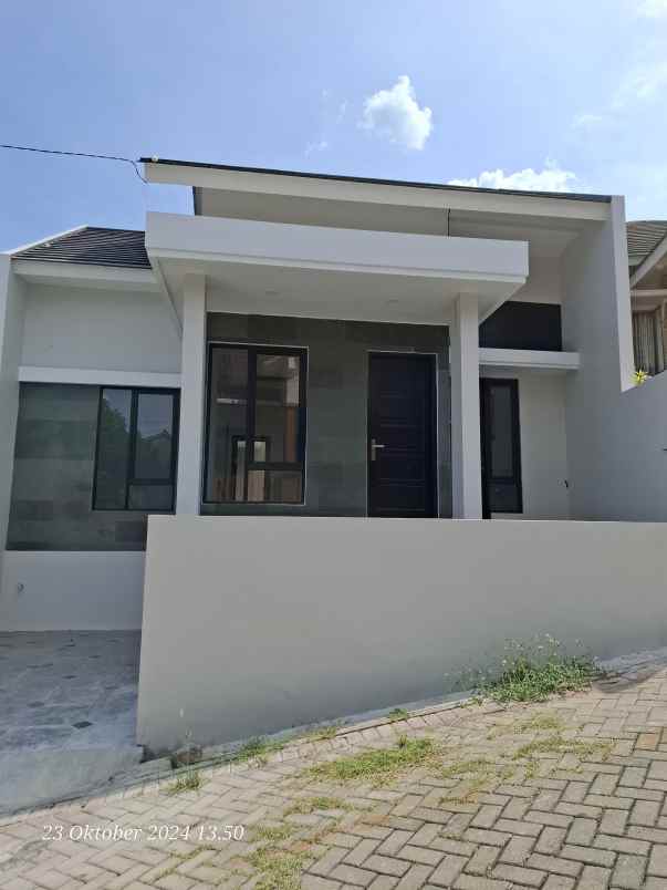 rumah ready grafika banyumanik semarang terjangkau