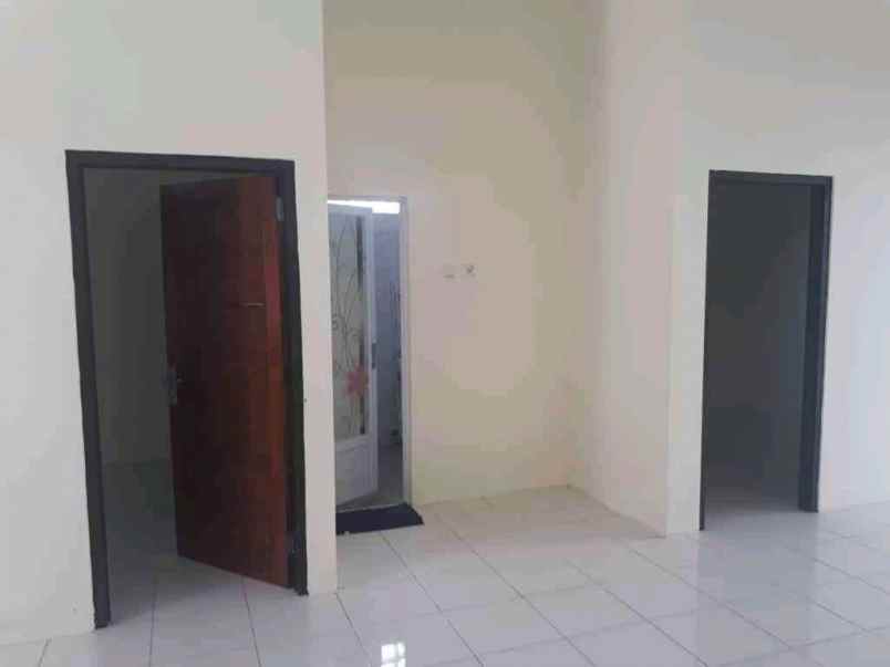 rumah ready siap huni cemara banyumanik semarang