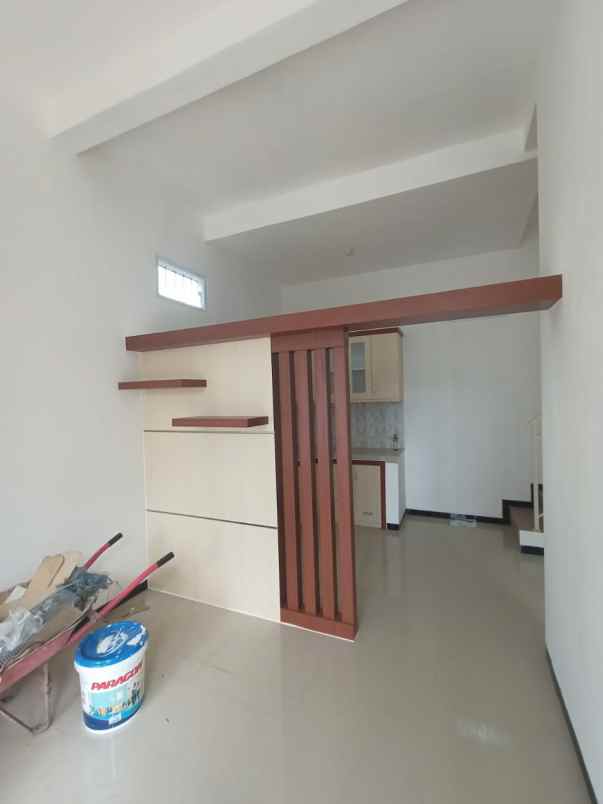 rumah ready stok di dau malang promo free kitchen set