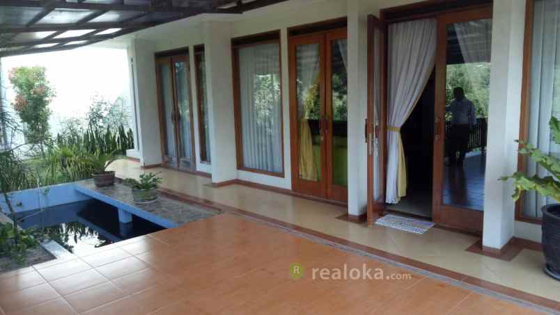 rumah resor dago pakar