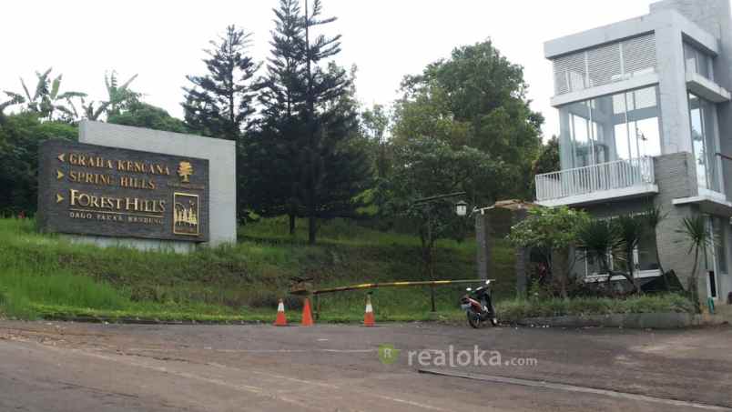 rumah resor dago pakar