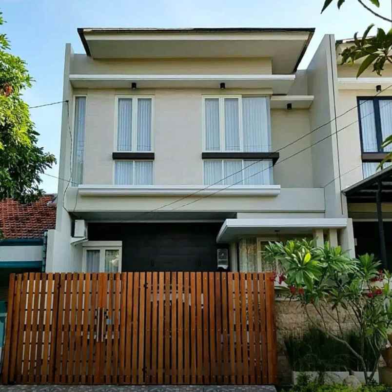 rumah rungkut asri new minimalis carport 2