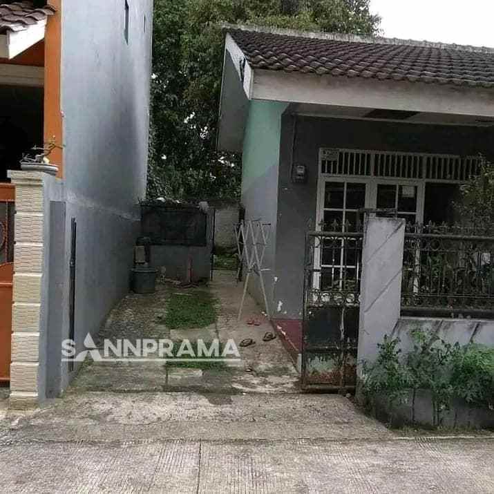 rumah second tanah luas sawangan elok depok rnash