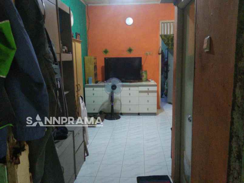 rumah second tanah luas sawangan elok depok rnash