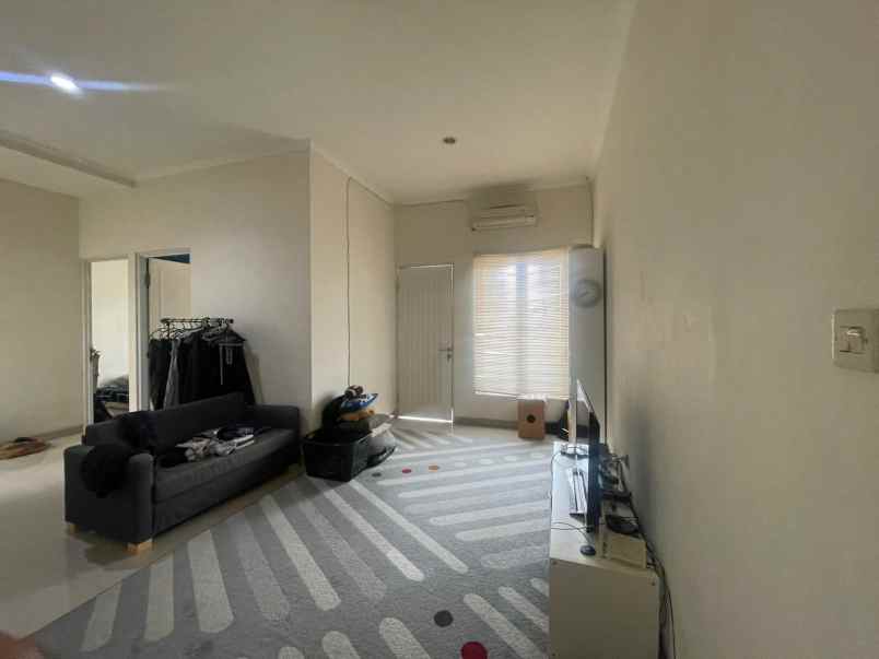 rumah secondary 2 lantai di duren sawit jakarta timur