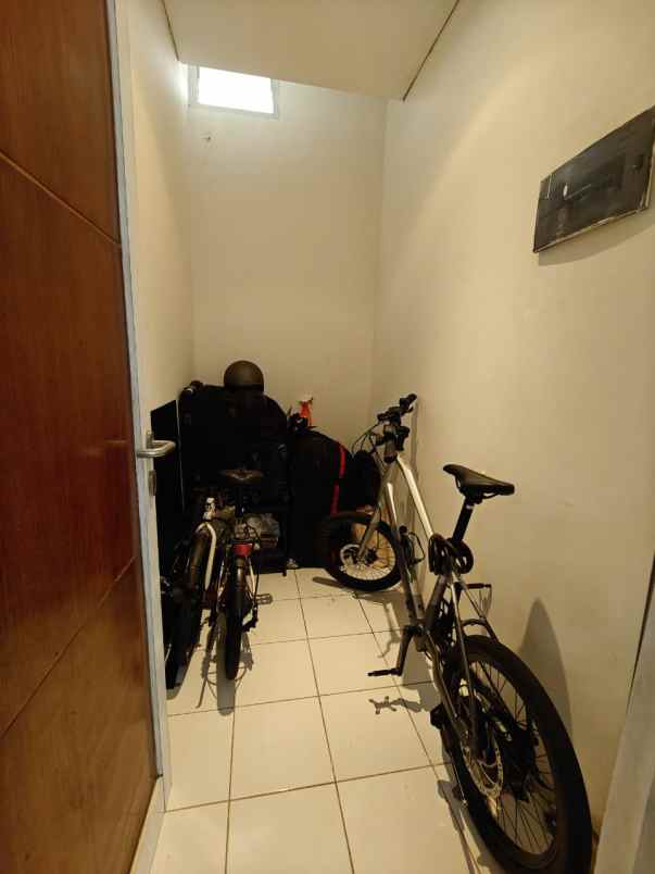 rumah secondary siap huni di duren sawit