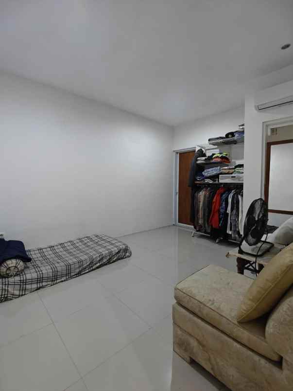 rumah secondary siap huni di duren sawit