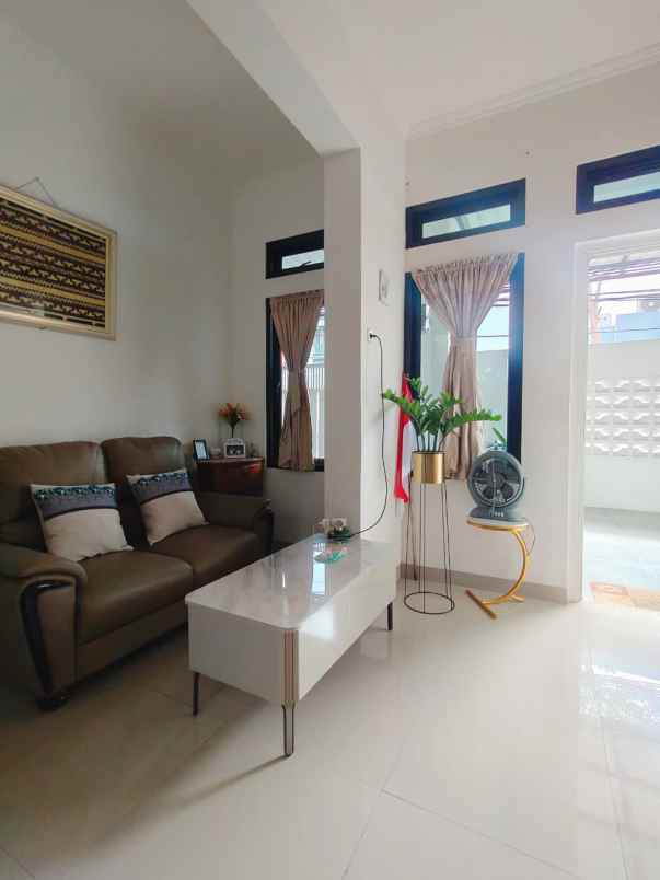 rumah secondary siap huni di rawamangun jakarta timur