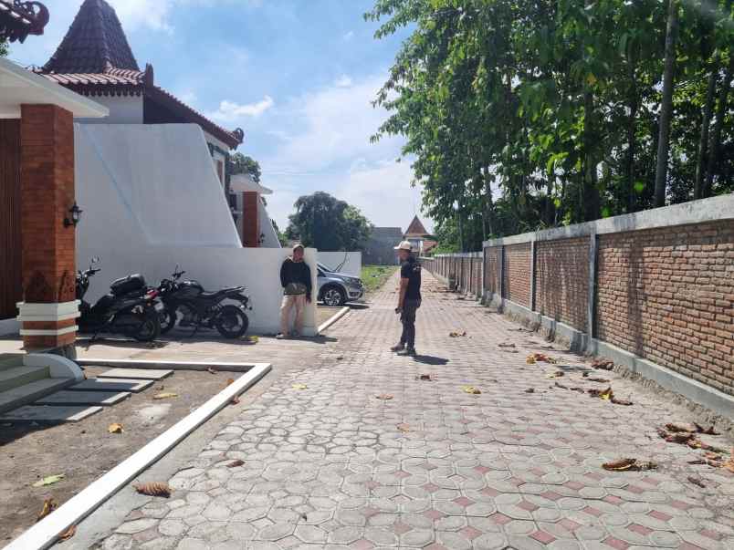 rumah siap huni depan hotel galuh prambanan