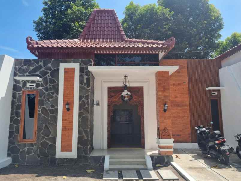 rumah siap huni depan hotel galuh prambanan