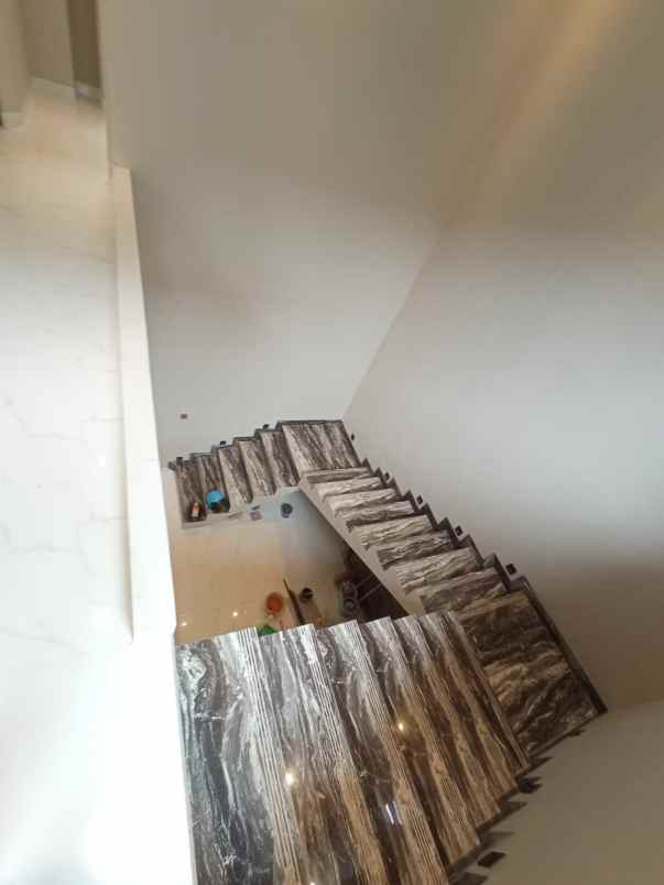 rumah siap huni di bintaro