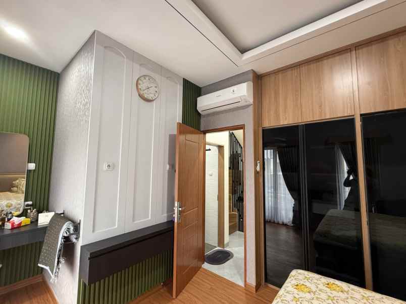 rumah siap huni townhouse pejaten jakarta selatan