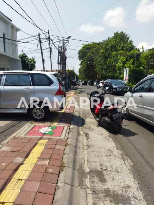 sewa ruko 2 lantai jayagiri denpasar