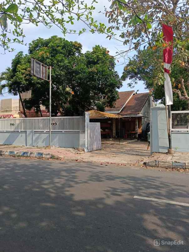 tanah bondowoso jalan utama bisa untuk 3 mobil