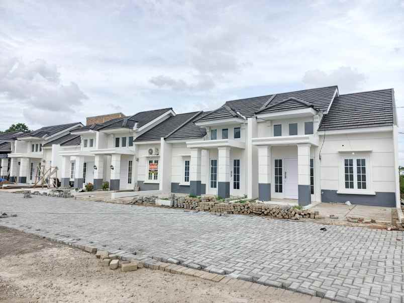 trusmiland rumah ningrat golden arjawinangun