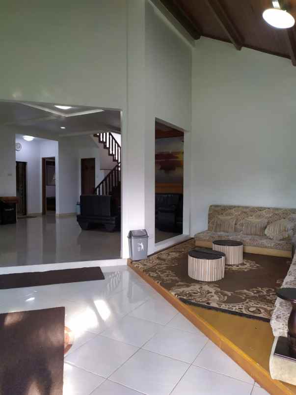 villa alamat jalan cisarua km 81