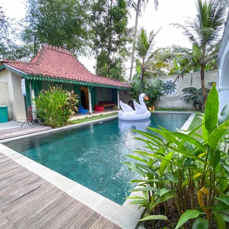 villa cantik 5 menit ke kawasan wisata candi borobudur