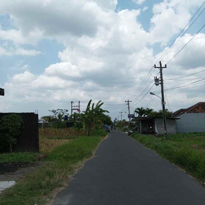 akses papasan di utara cluster green hill kaliurang