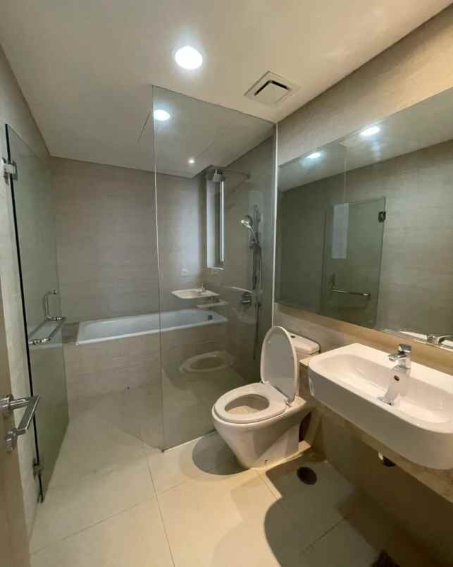 apartemen gold coast pik tower atlantic middle floor