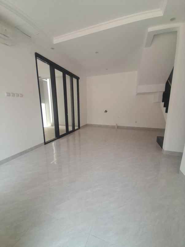 cluster terbaru dekat taman kota di cipayung