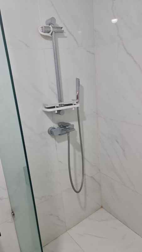 dijual apartemen mayjend sungkono