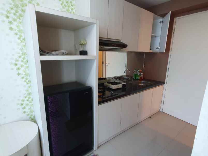 dijual apartemen tanglin 2br lt 18 full furnished