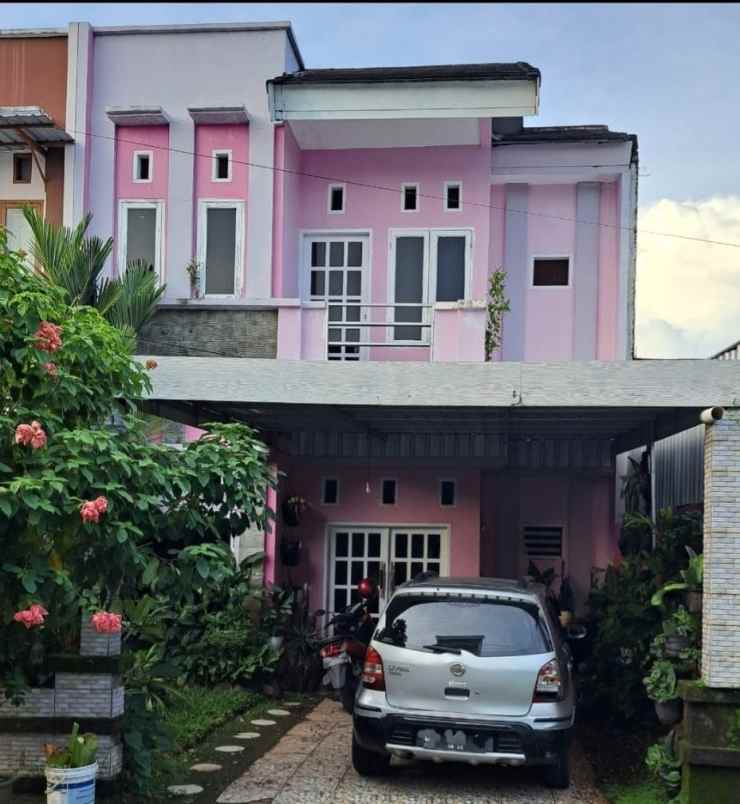 dijual cepat rumah 2 lantai harga murah