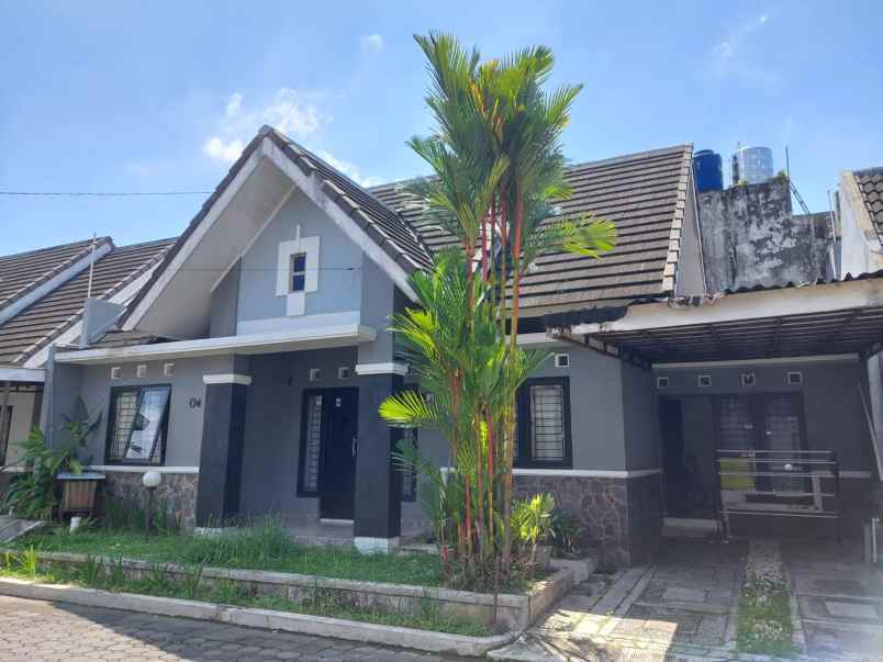 dijual cepat rumah di dalam perumahan di mlati sleman