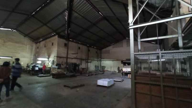 dijual gudang bandengan jakut luas tanah 2 920m