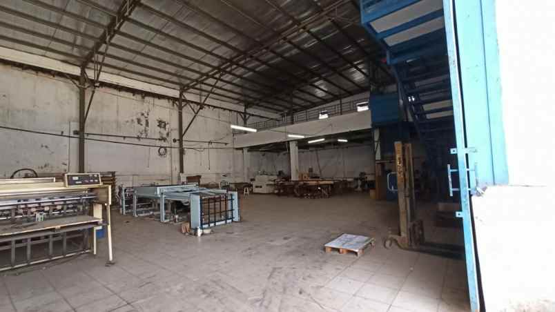 dijual gudang bandengan jakut luas tanah 2 920m
