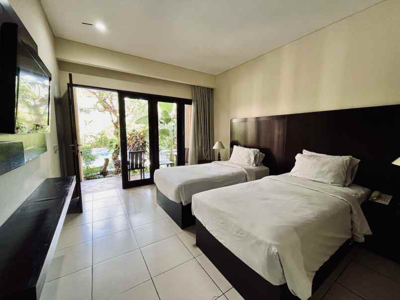 dijual hotel jl blambangan kuta kec