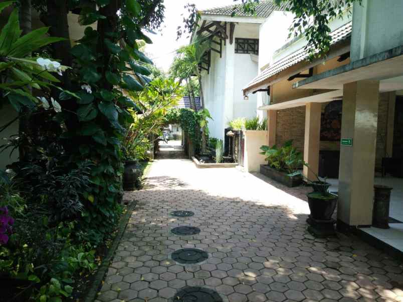 dijual hotel jl candi panggung