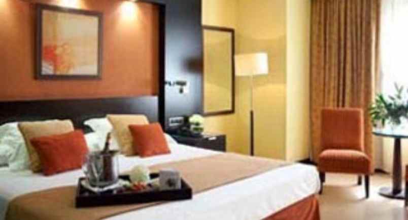 dijual hotel jl candi panggung