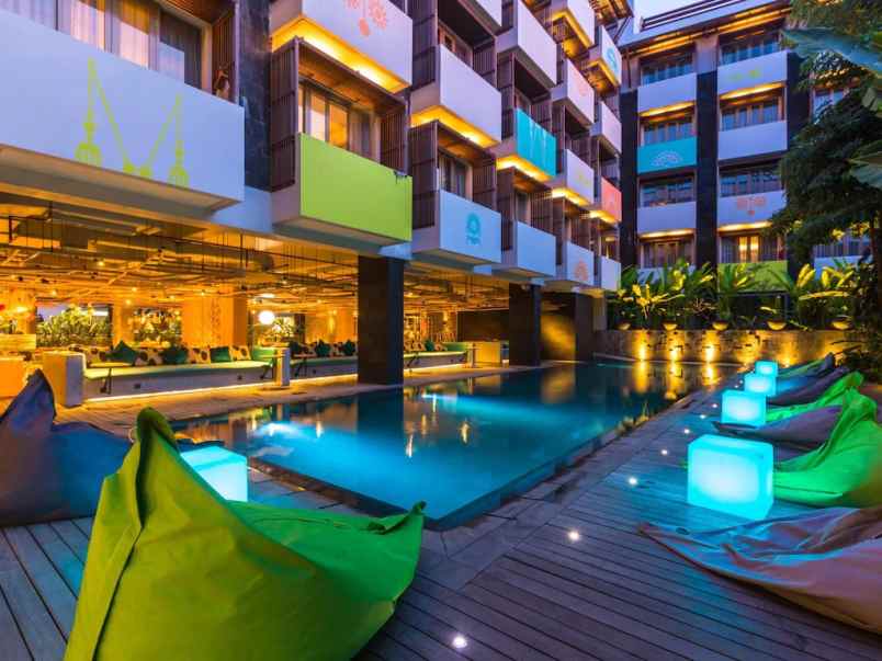 dijual hotel seminyak kec kuta kab