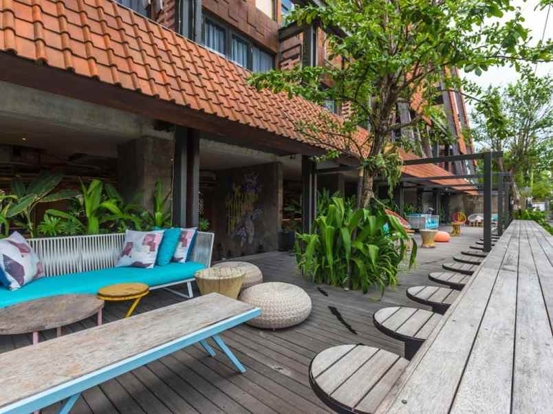 dijual hotel seminyak kec kuta kab