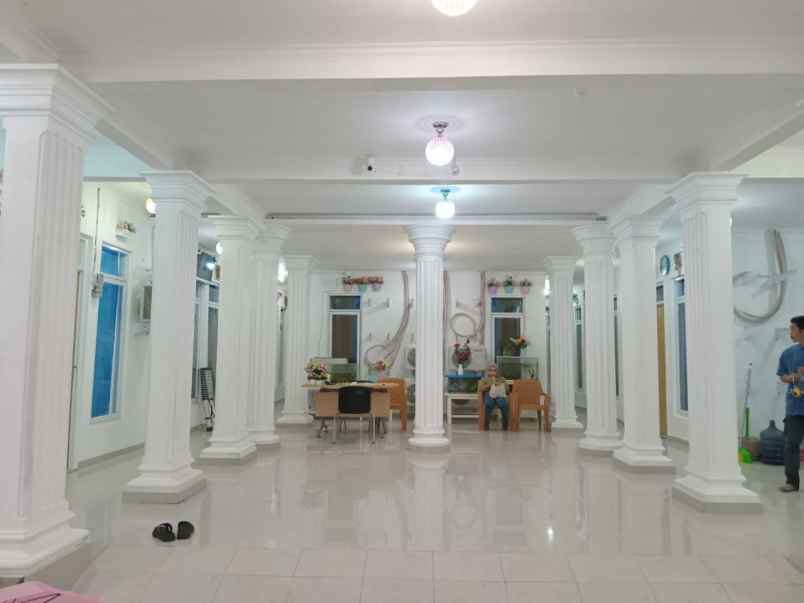 dijual kost caringin