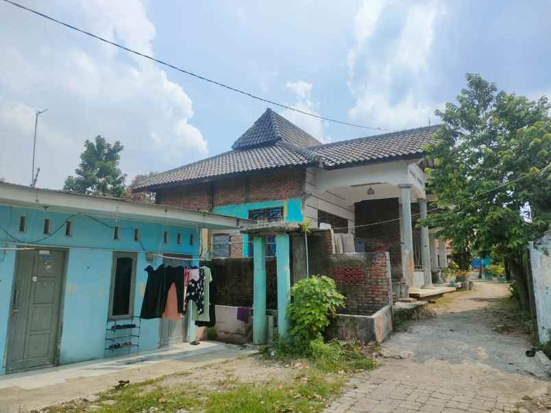 dijual kost dusun krajan 2 desa