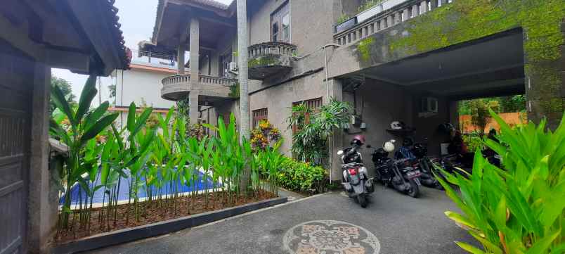 dijual kost jalan raya semer