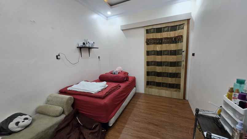 dijual kost jl anggrek kec palmerah