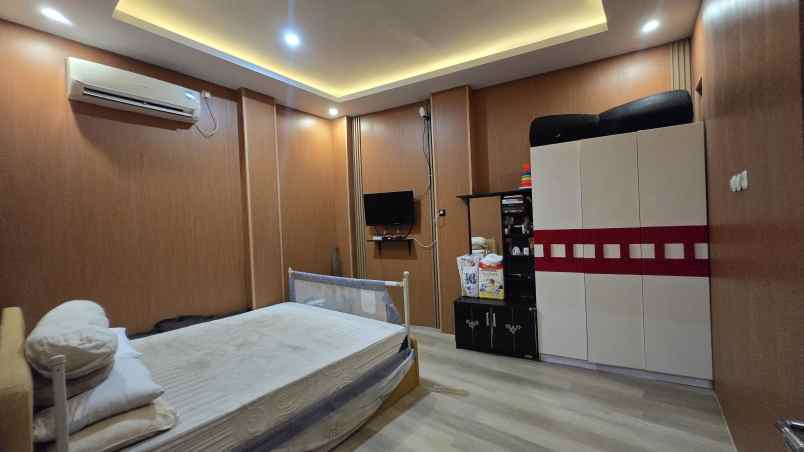 dijual kost jl anggrek kec palmerah