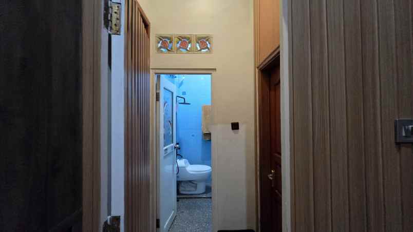 dijual kost jl anggrek kec palmerah