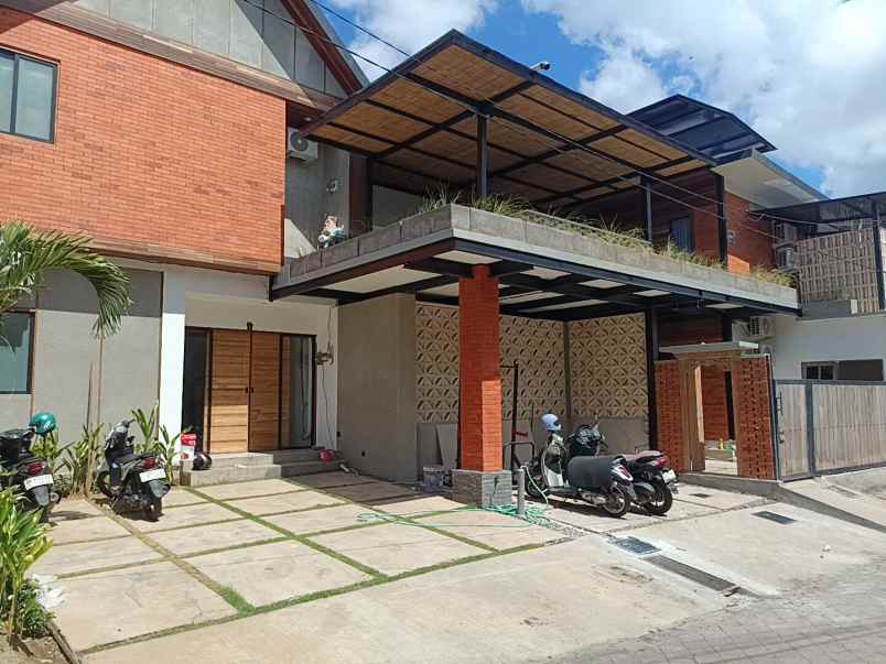 dijual kost kostan lokasi muding gatsu barat