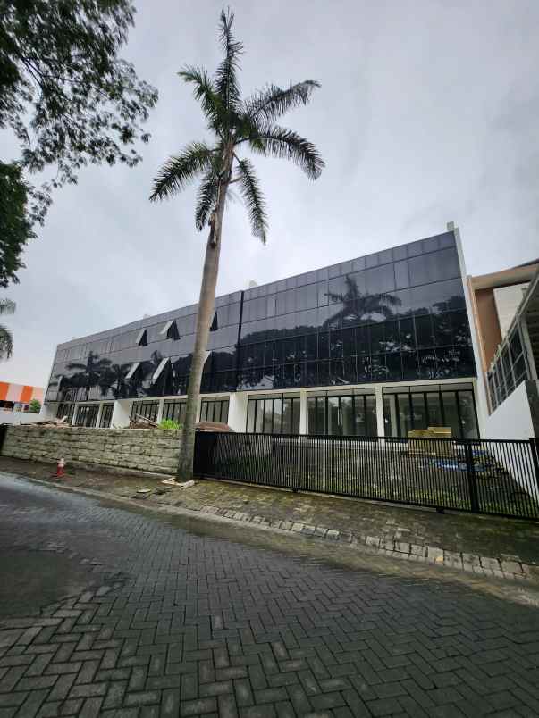 dijual ruko gudang kantor halan taman gapura