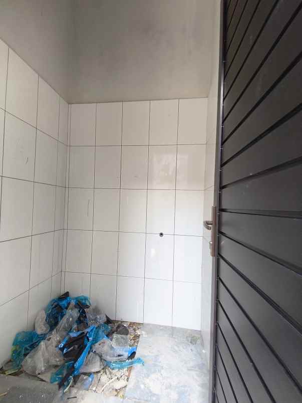 dijual ruko gudang kantor jalan raya citayam pondok