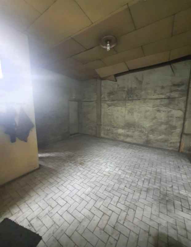 dijual ruko gudang kantor jalan raya sulawesi