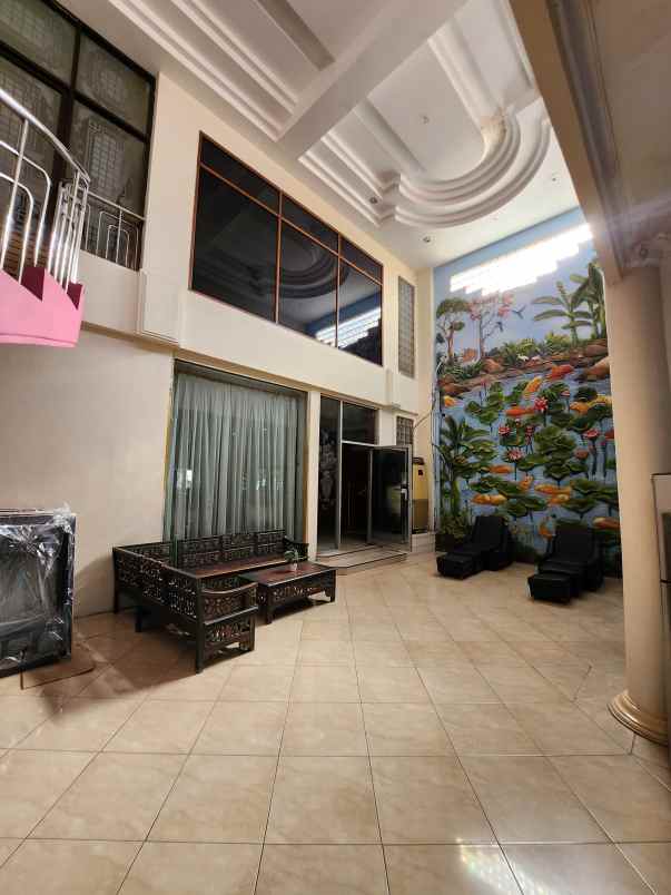 dijual ruko gudang kantor jalan walikota mustajab