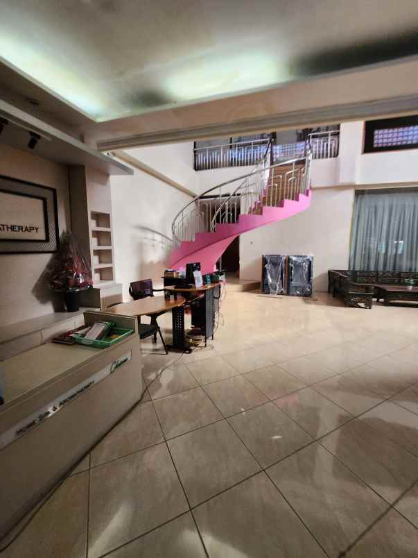 dijual ruko gudang kantor jalan walikota mustajab