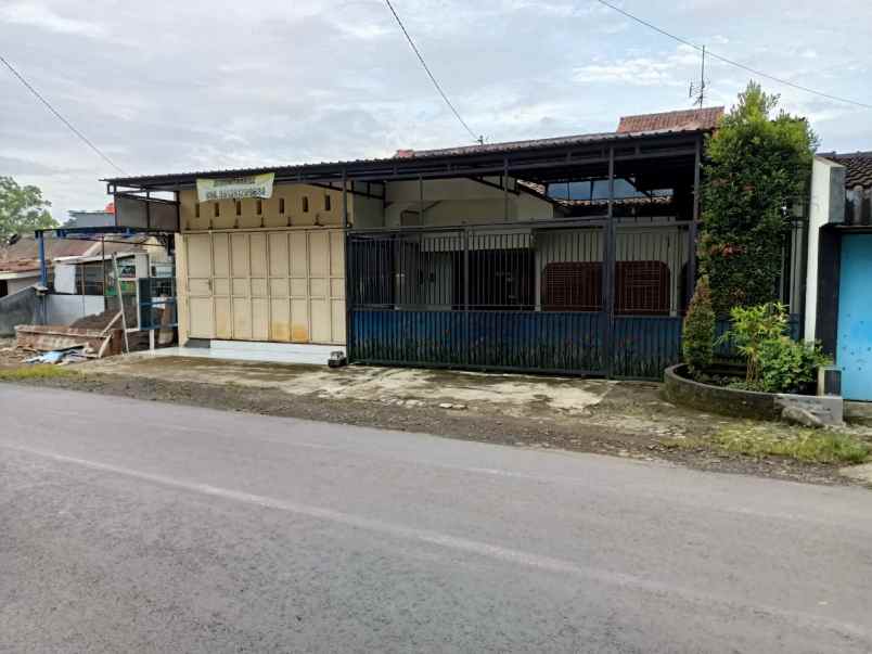 dijual ruko gudang kantor tambaksogra