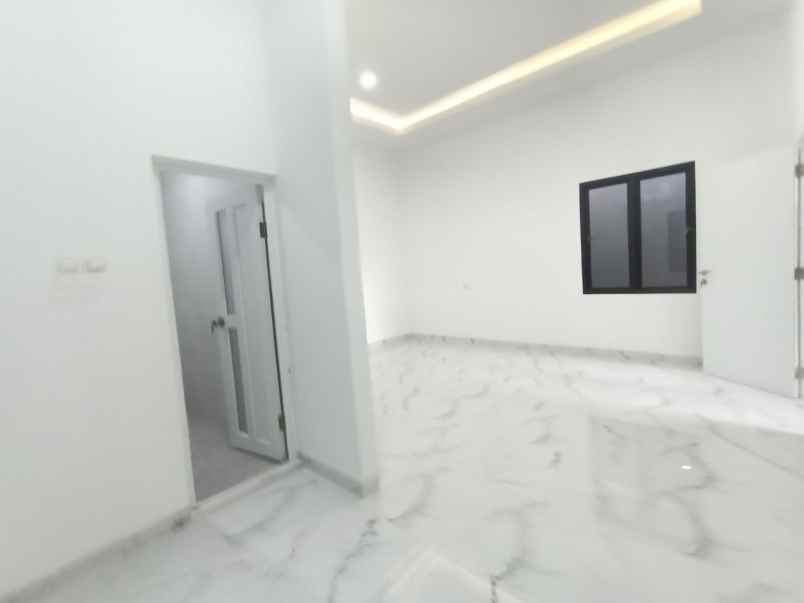 dijual rumah 5 kamar dekat mall pondok gede bekasi